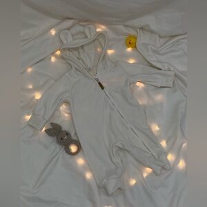 SHEIN Cream Baby Onesie with Hood